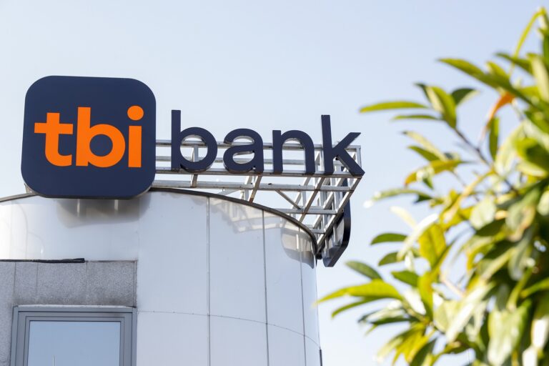 Клиентите на tbi bank вече се възползват от истинските предимства от приемането на еврото