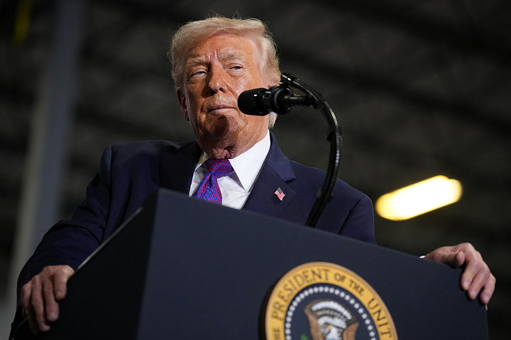 Тръмп обяви, че „Иран е напълно победен“