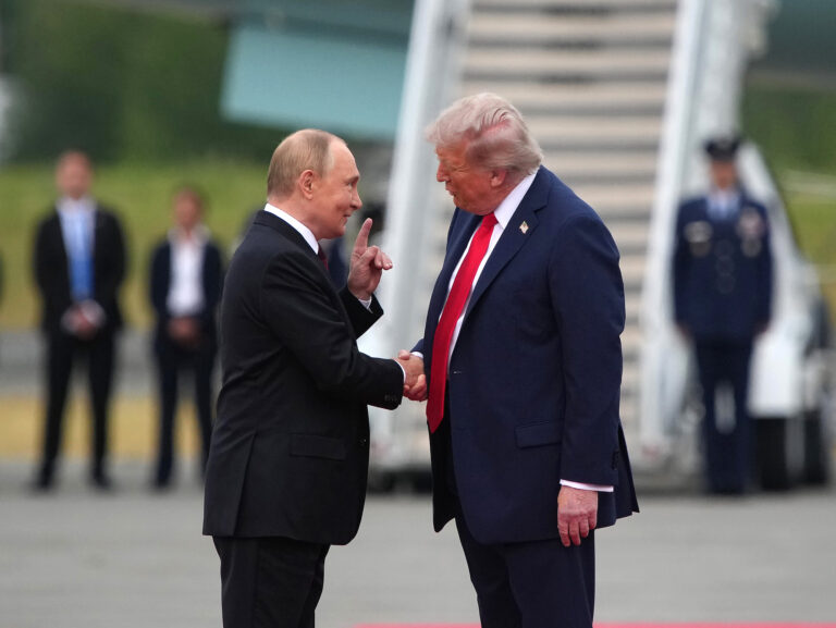 Тръмп и Путин си размениха любезности след разминаването с Нобеловата награда