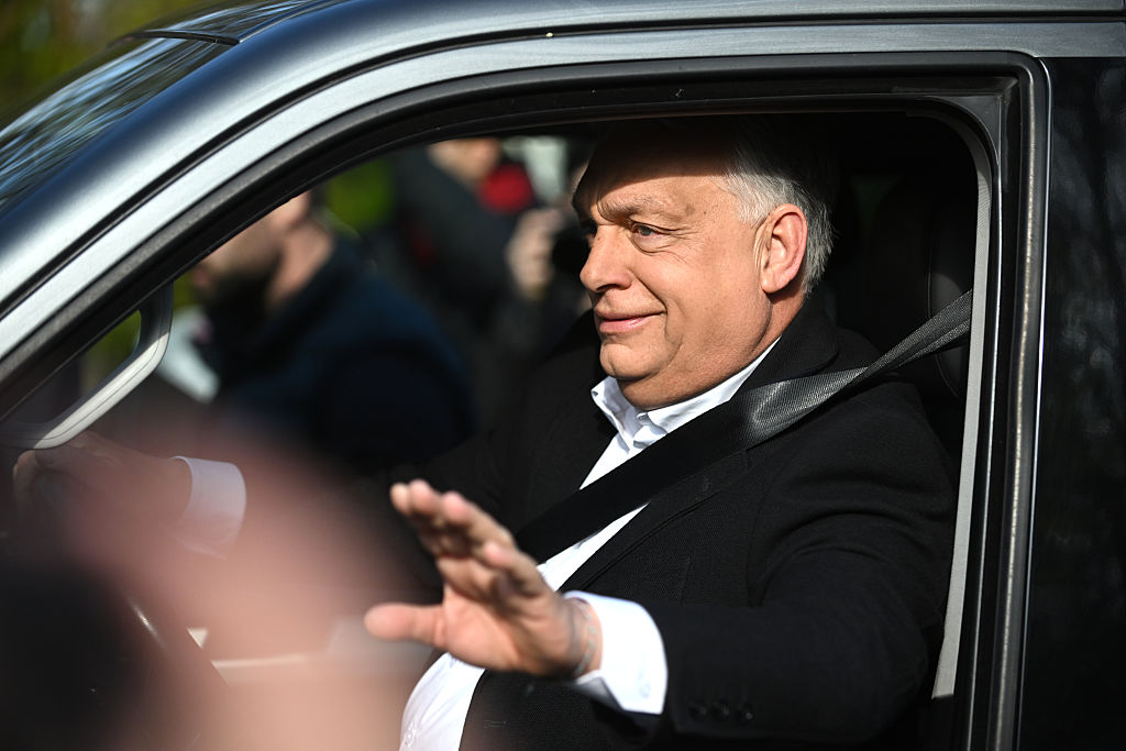 Нефтопроводът "Дружба" отново работи, Орбан може да вдигне ветото върху заема за Украйна