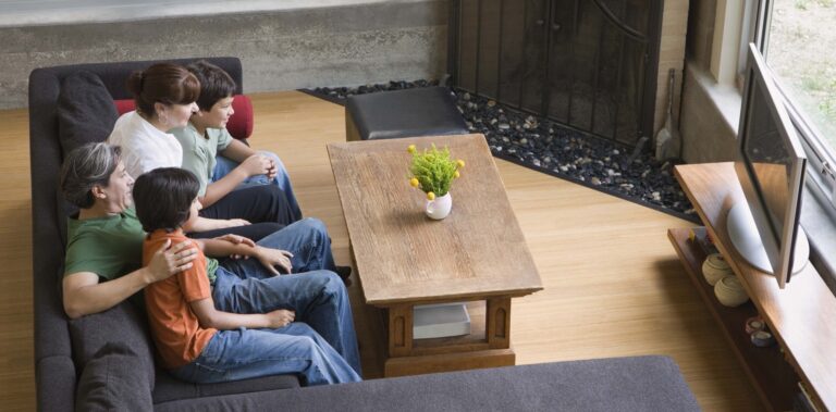 Семеен Великден пред екрана: от анимация до нови приключения с пакета Arena Select от Vivacom